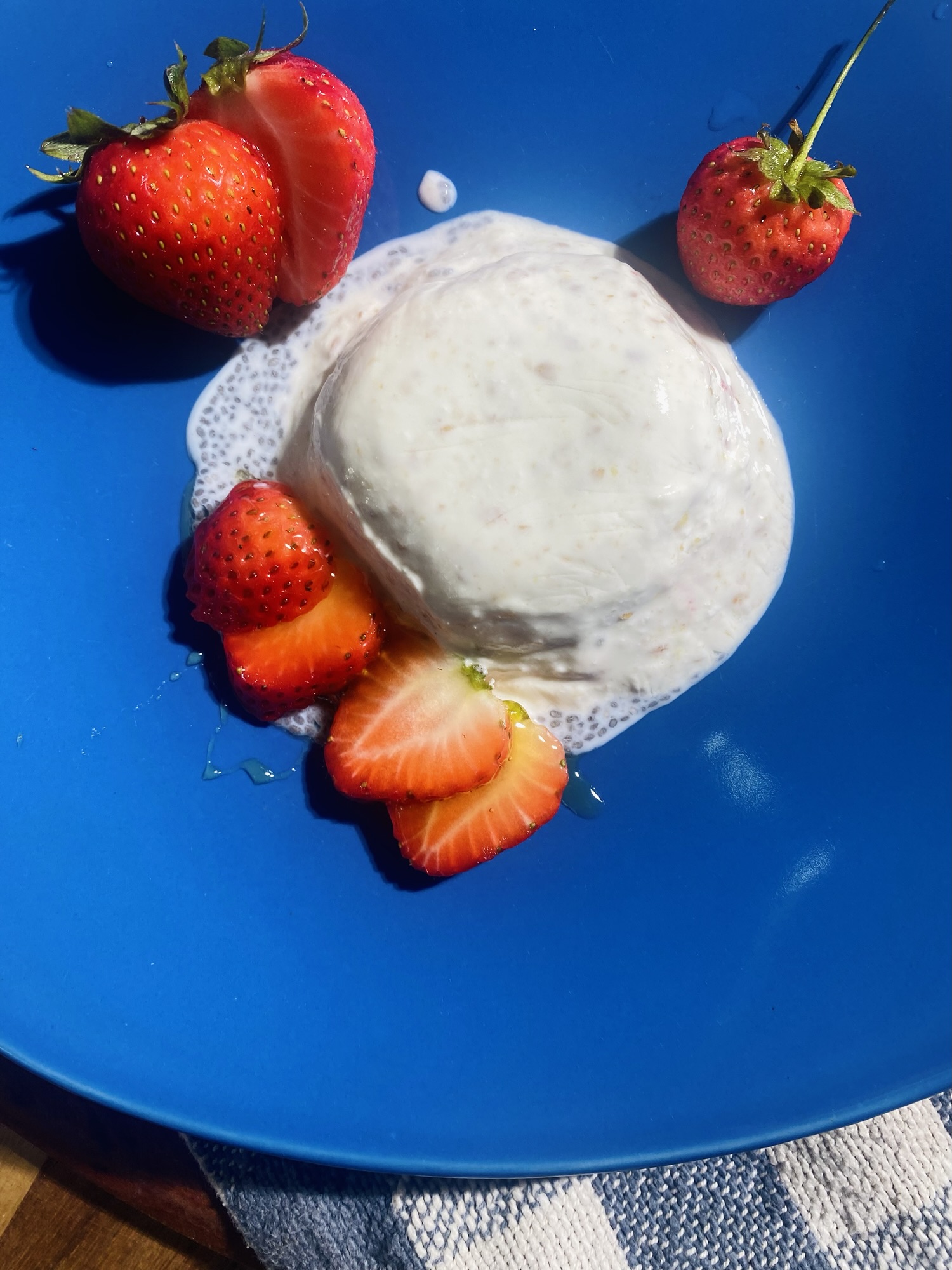 Creamy Greek Yogurt Panna Cotta 